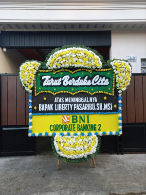 Papan Bunga Duka di Sei Suka